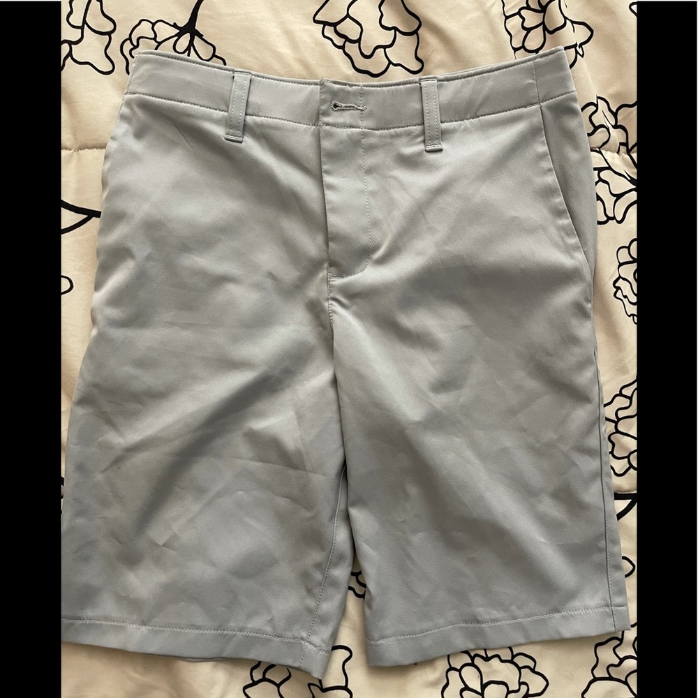 Boys Under Armour Golf Shorts Size 14
